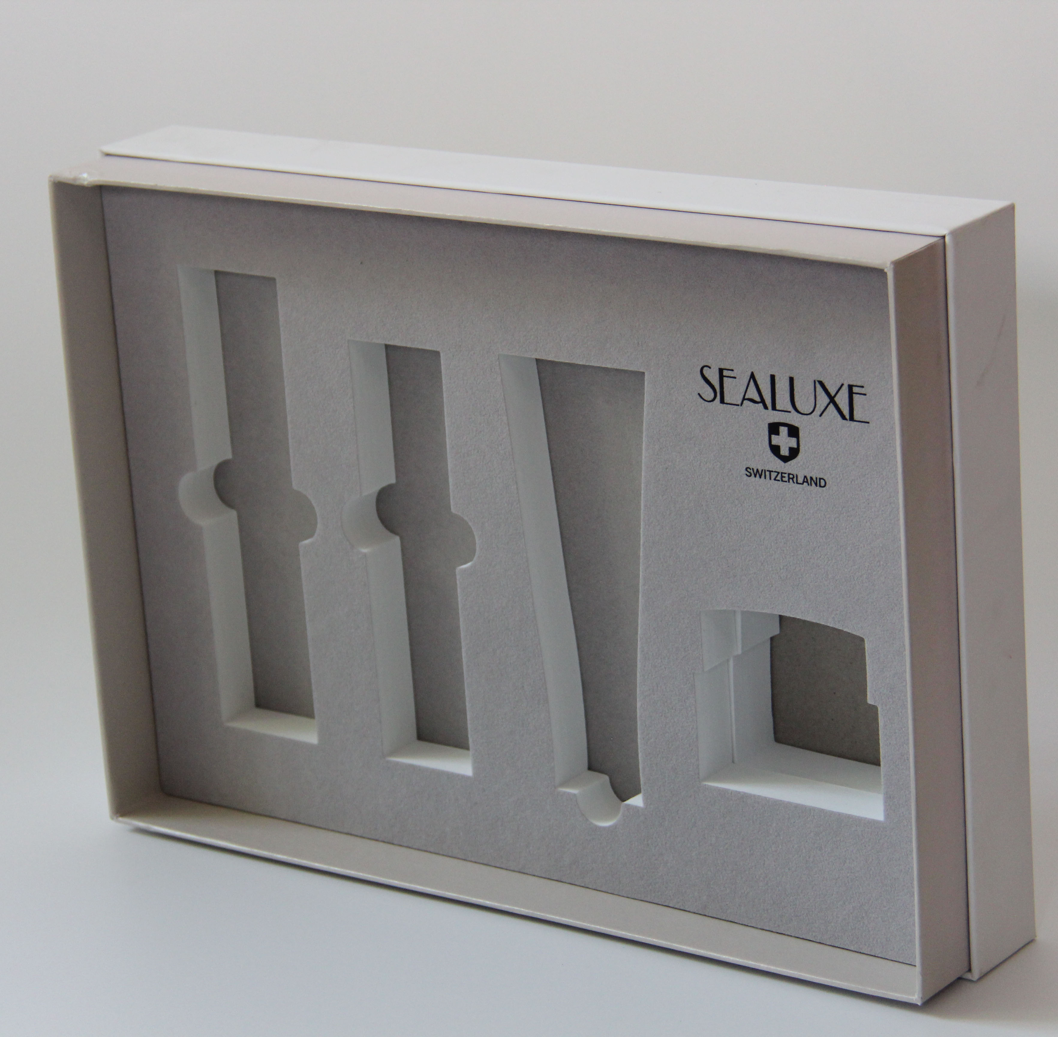 EVA泡綿內(nèi)襯定制：如何提高化妝品禮盒包裝檔次？