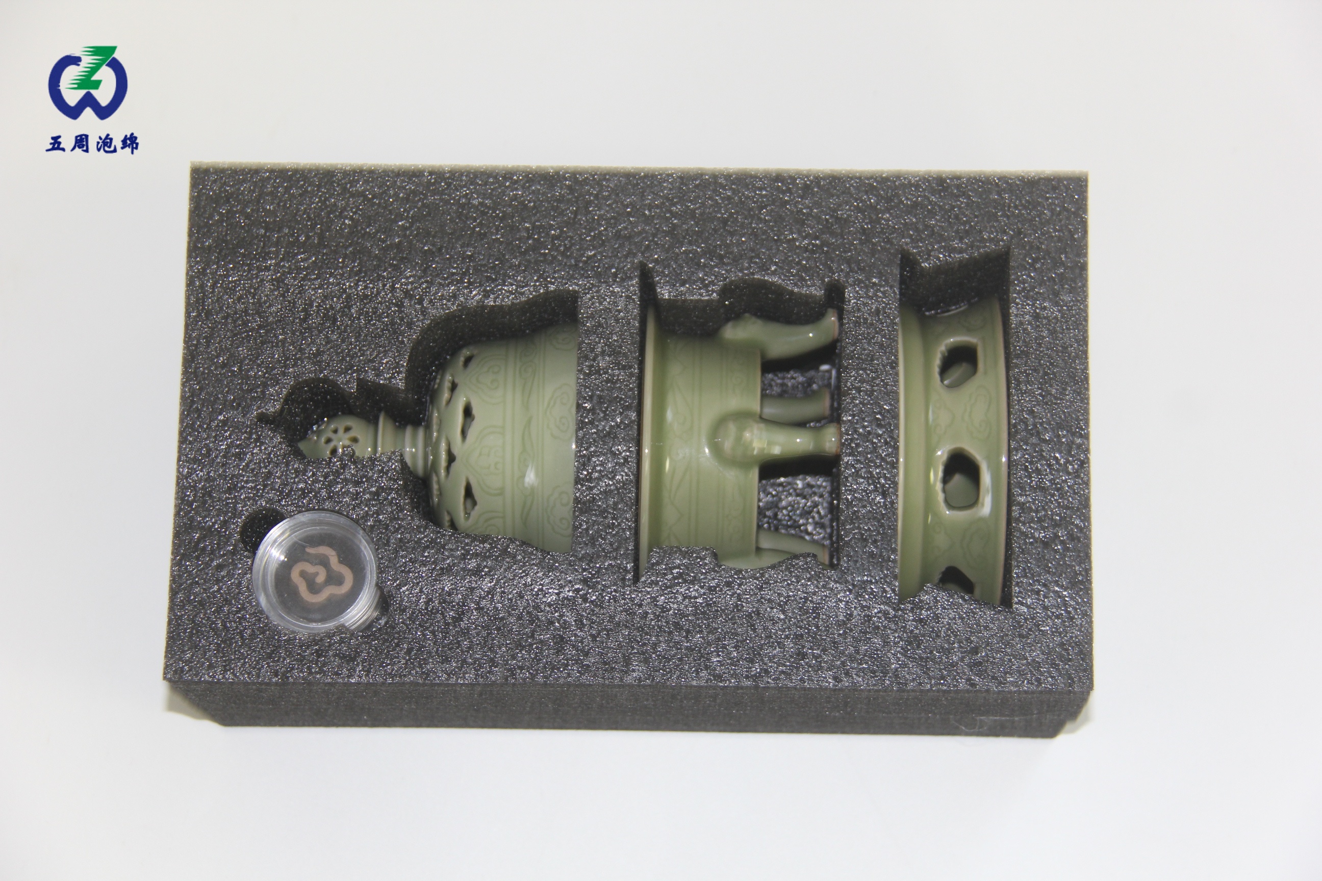 告別易碎焦慮！EPE珍珠棉內(nèi)襯：比傳統(tǒng)泡沫強10倍的終極防護