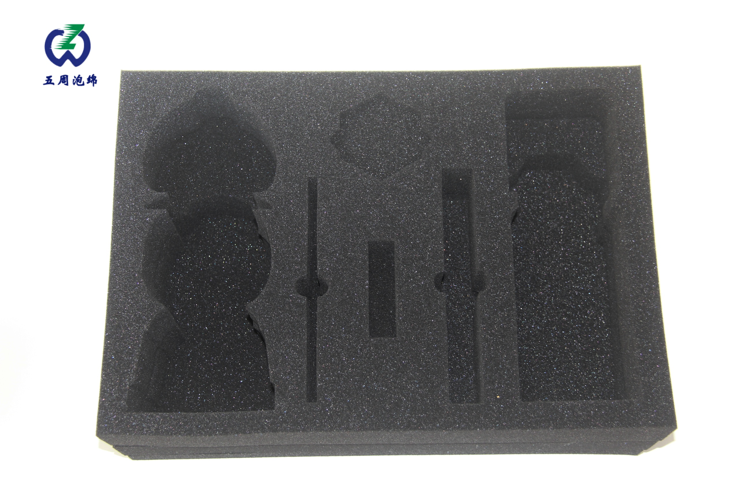 高性能PU海綿內(nèi)襯的結(jié)構(gòu)設(shè)計(jì)與功能優(yōu)勢(shì)解讀