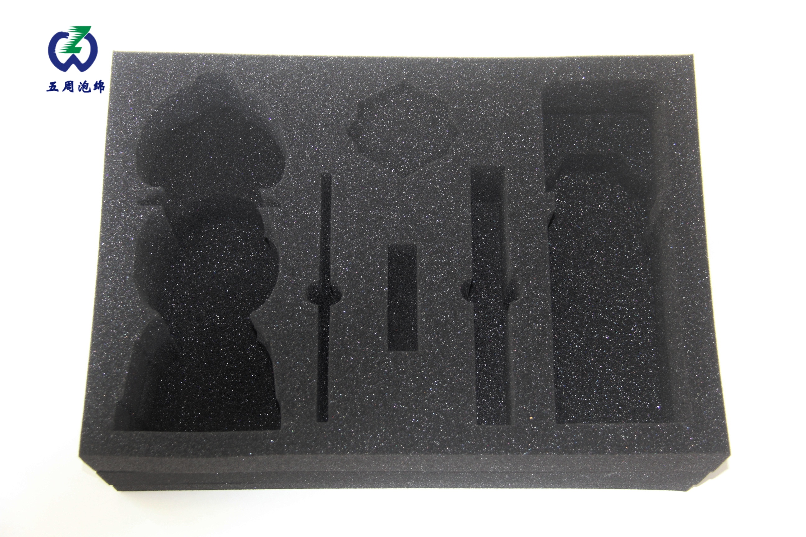 PU海綿內(nèi)襯：材質(zhì)特性與應(yīng)用場(chǎng)景全解析