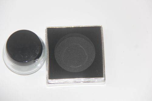 EVA泡棉內(nèi)襯vs蜂窩紙板，誰(shuí)更適配工業(yè)零件包裝？