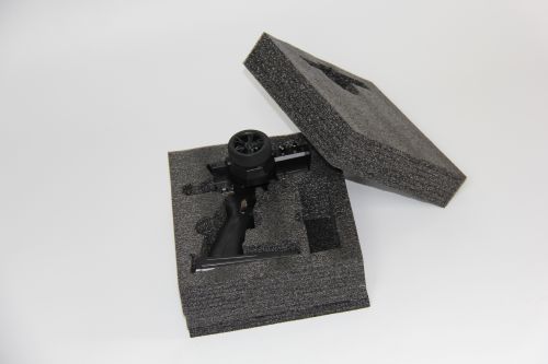 無(wú)人機(jī)控制器 EPE 內(nèi)襯：全包裹防靜電的精密防護(hù)方案