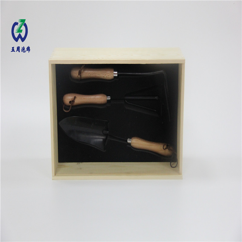 木質(zhì)園藝工具禮盒：EVA 泡棉內(nèi)襯的質(zhì)感融合與工具防護(hù)