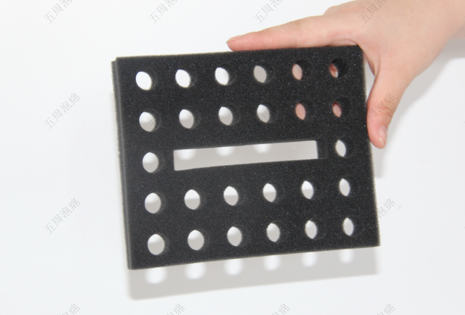 模塊化多孔海綿內(nèi)襯：標準化部件的 “批量收納管家”